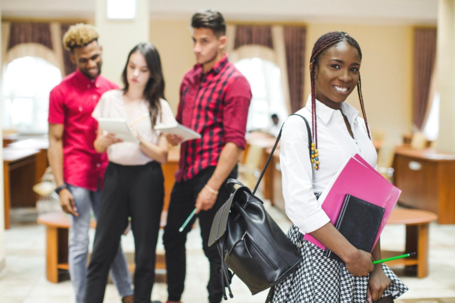 Postazione di lavoro professionale allestita per sessioni pratiche